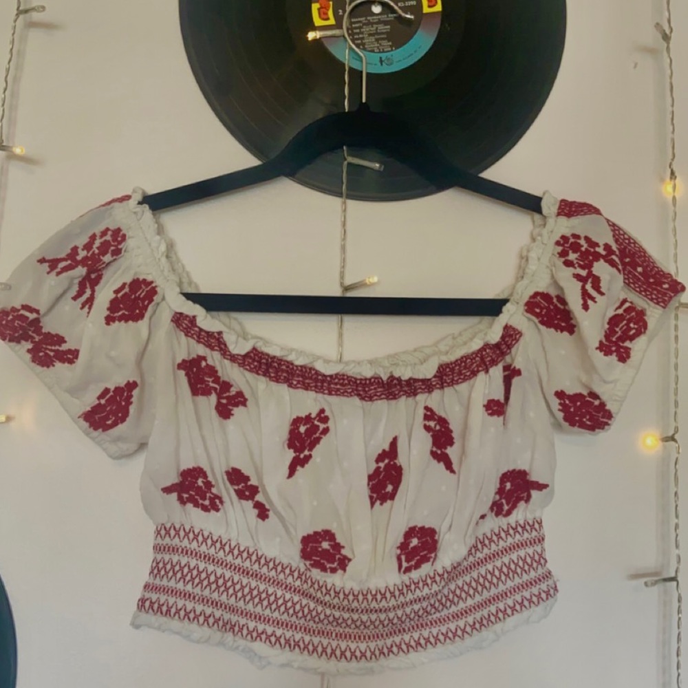 Forever 21 Cropped Blouse